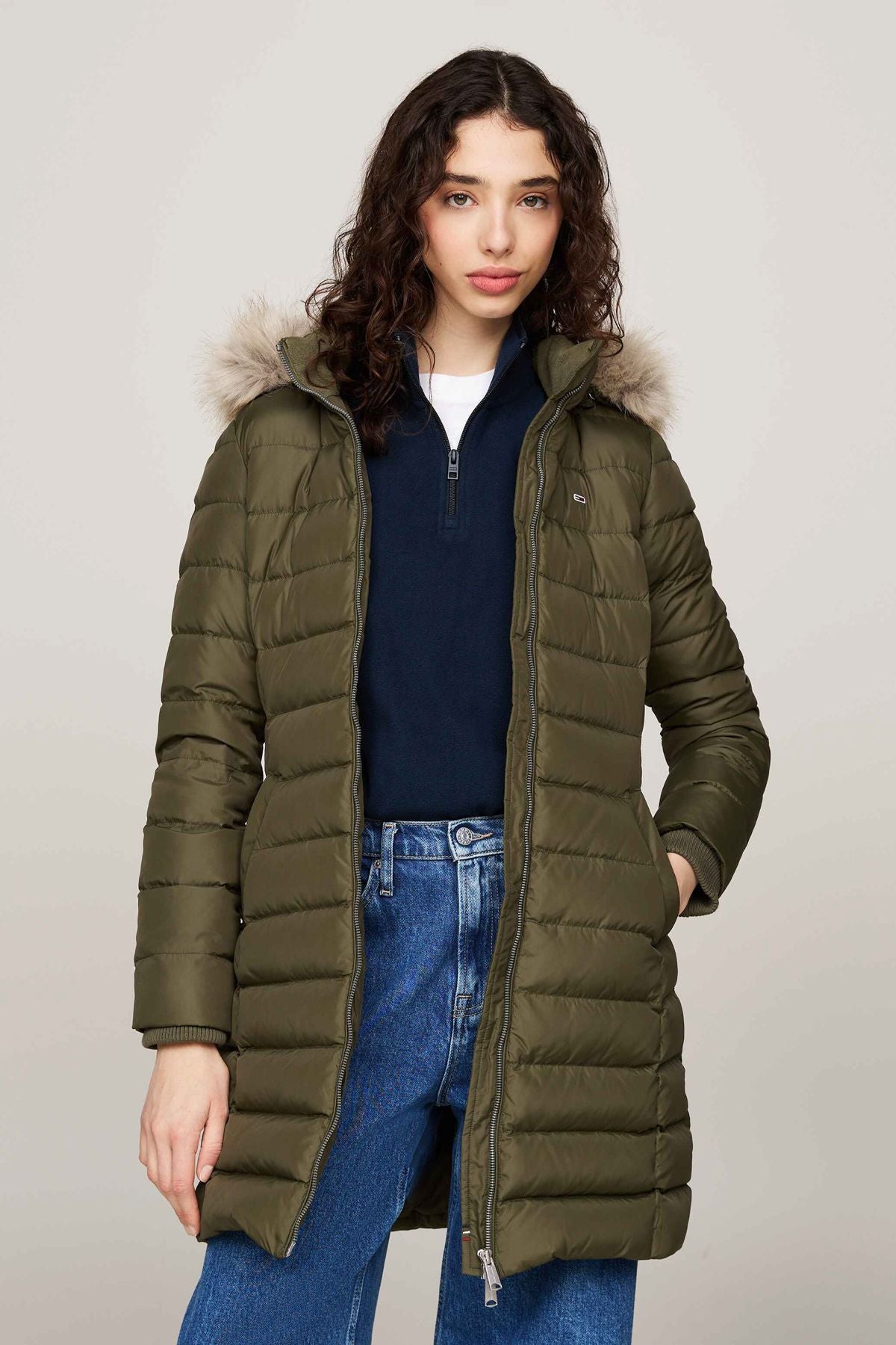 TJW ESSENTIAL HOODED DOWN COAT