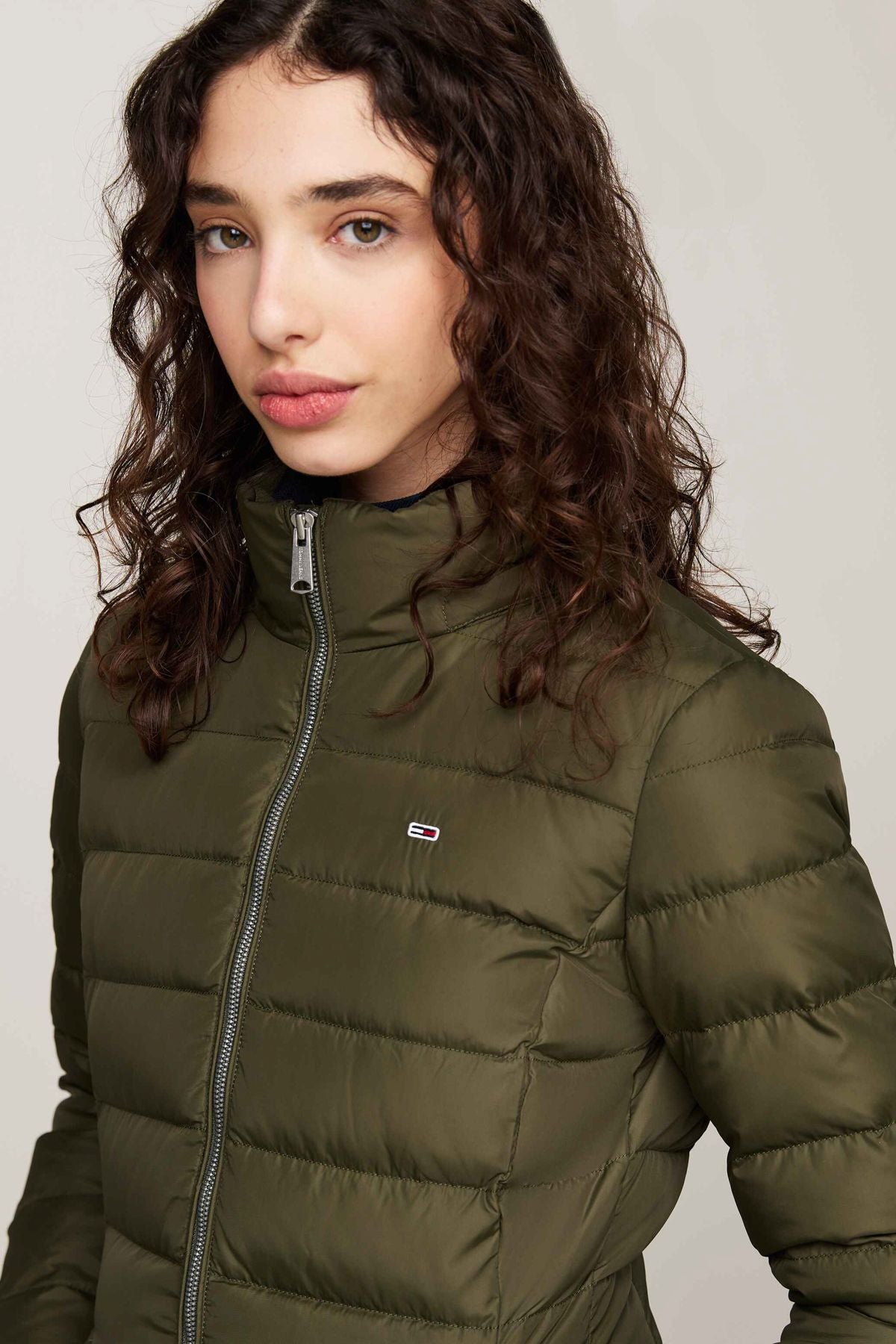 TJW ESSENTIAL HOODED DOWN COAT