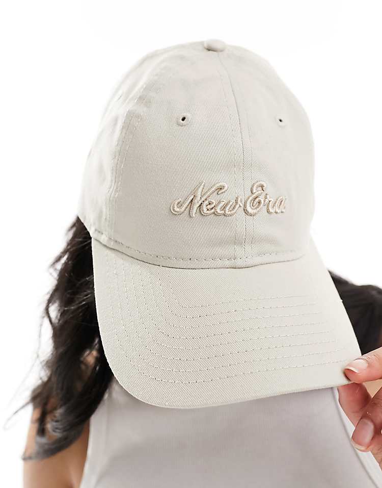 New Era script logo 9twenty cap in ecru