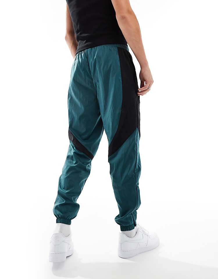 https://images.asos-media.com/products/jordan-sport-jam-warm-up-joggers-in-dark-gren/206084028-2?$n_750w$&wid=750&fit=constrain