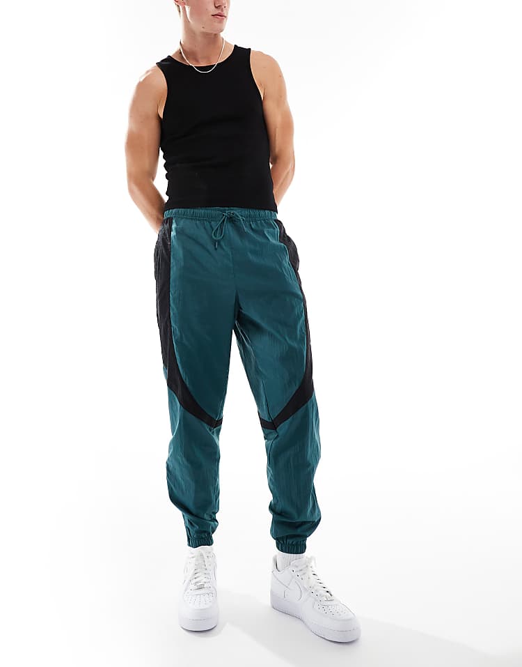 https://images.asos-media.com/products/jordan-sport-jam-warm-up-joggers-in-dark-gren/206084028-4?$n_750w$&wid=750&fit=constrain