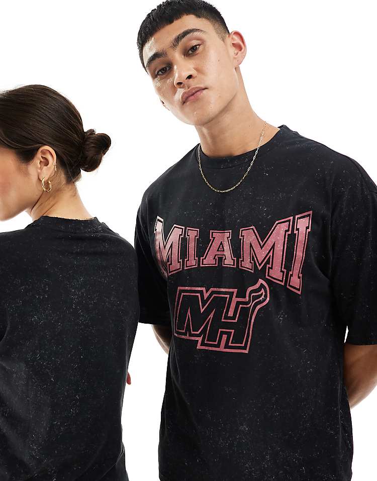 New Era Unisex Miami Heat acid wash t-shirt in dark grey