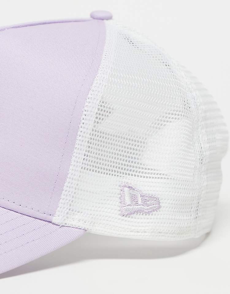 New Era NY Yankees trucker cap with rhinestone logo in lilac