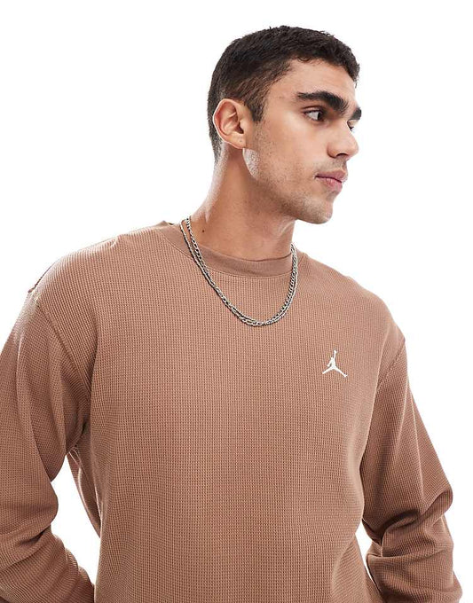 https://images.asos-media.com/products/jordan-essential-logo-long-sleeve-top-in-brown/206610372-1-brown?$n_750w$&wid=750&fit=constrain