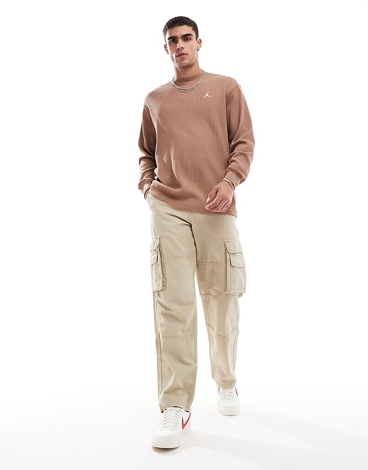 https://images.asos-media.com/products/jordan-essential-logo-long-sleeve-top-in-brown/206610372-4?$n_750w$&wid=750&fit=constrain