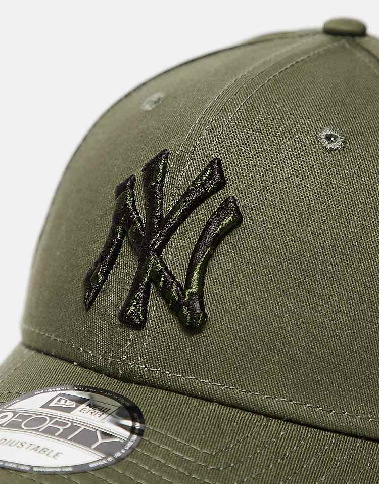 New Era 9forty NY Yankees cap in green