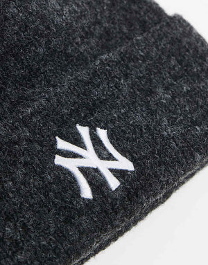 New Era New York Yankees wide cuff beanie in black