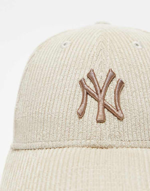 New Era New York Yankees cord 9forty cap in beige