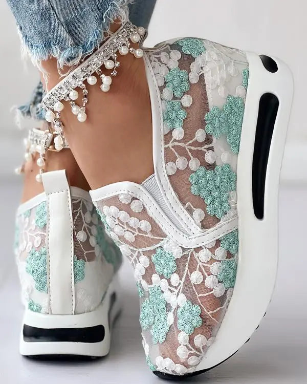 Floral Pattern Round Toe Mesh Sneakers