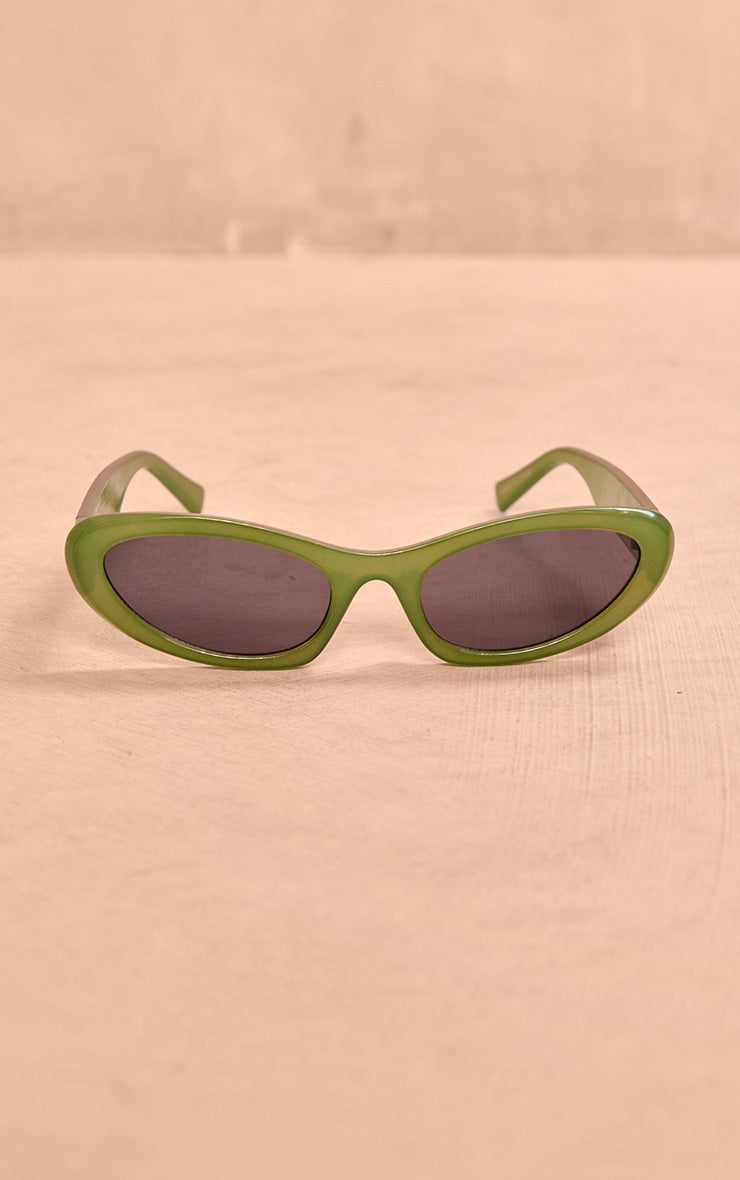 Green Slim Retro Cat Eye Sunglasses