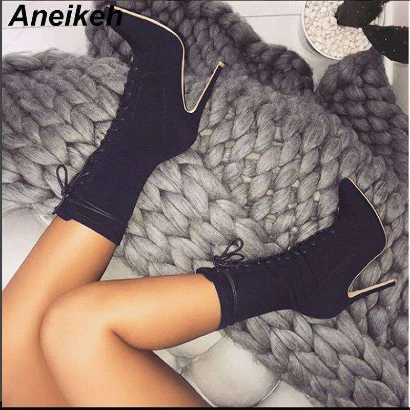 Aneikeh Stiletto