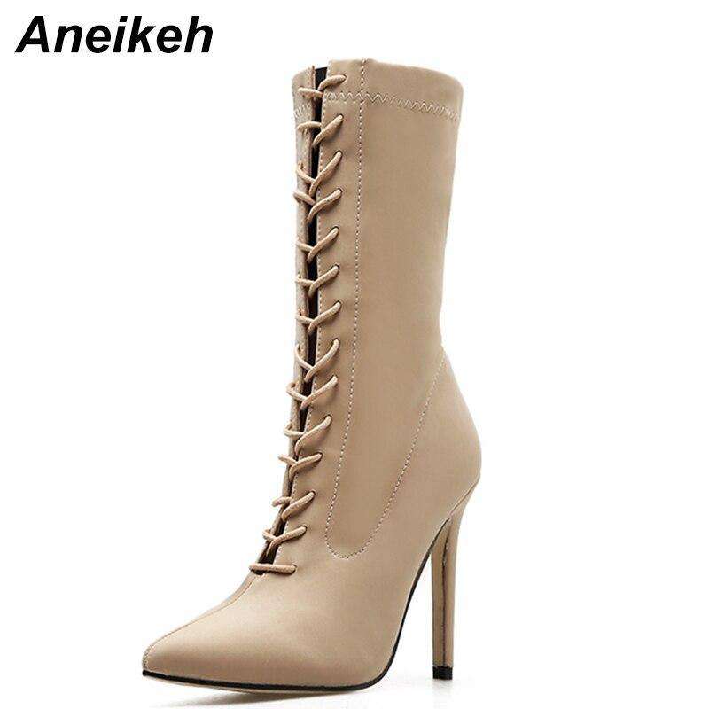 Aneikeh Stiletto